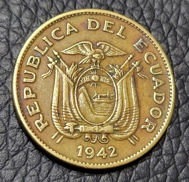 Read more about the article 1942 Ecuador 20 Centavos Coin