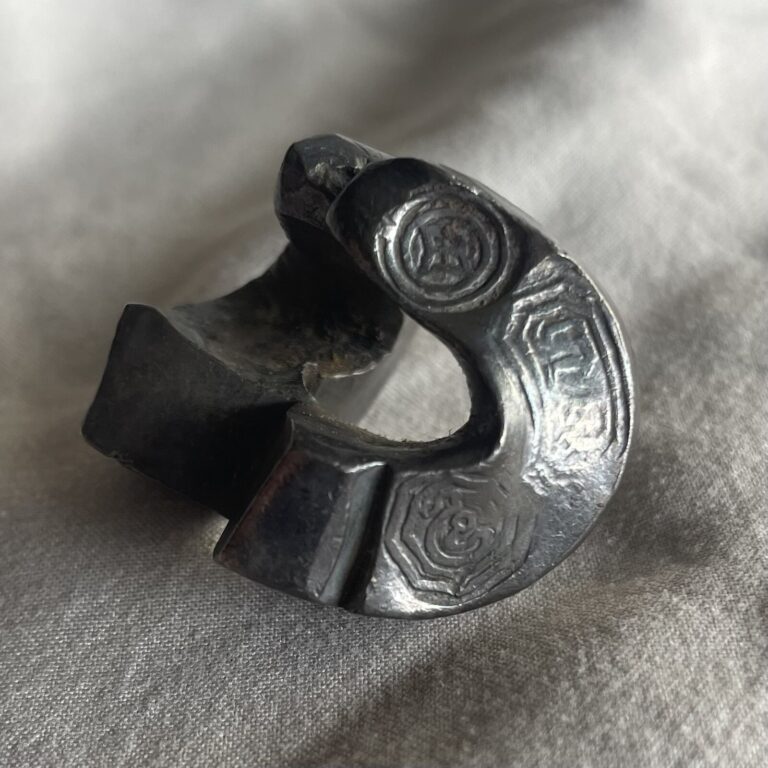 Read more about the article Ancient Antique Thailand/Siam 1250s ~1550s Silver Baht Lanna Tamlung  61g
