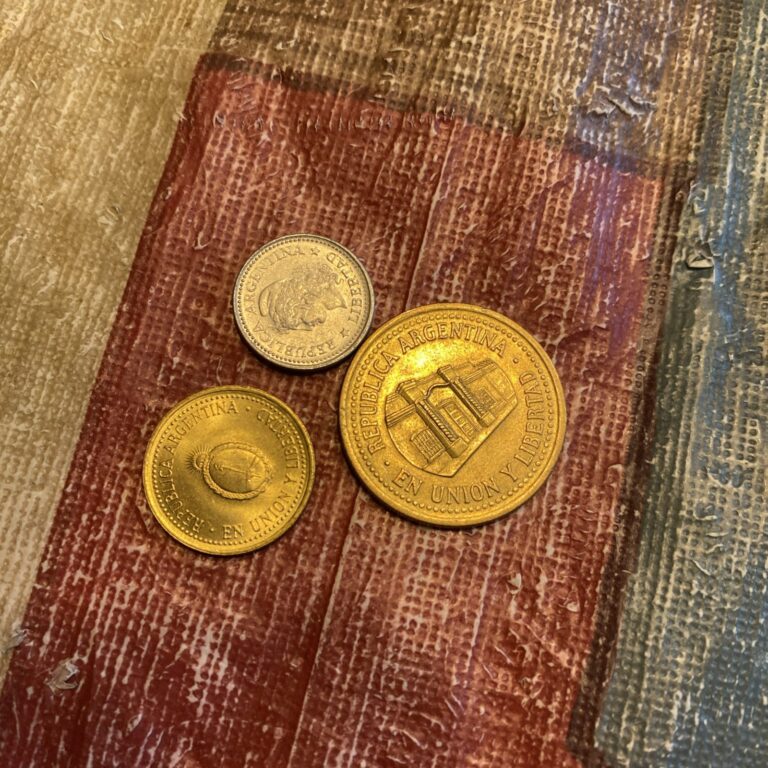 Read more about the article 1994 Argentina 50 Centavos   1992 10 Centavos  1971 Centavo- 3  Coins