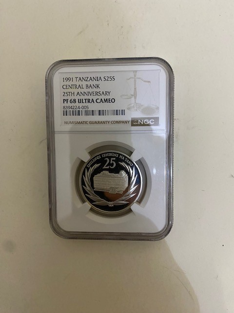 Read more about the article GRADED  Tanzania Commemorative Coin SILVER “25th Anniversary”  68  ( 1991)