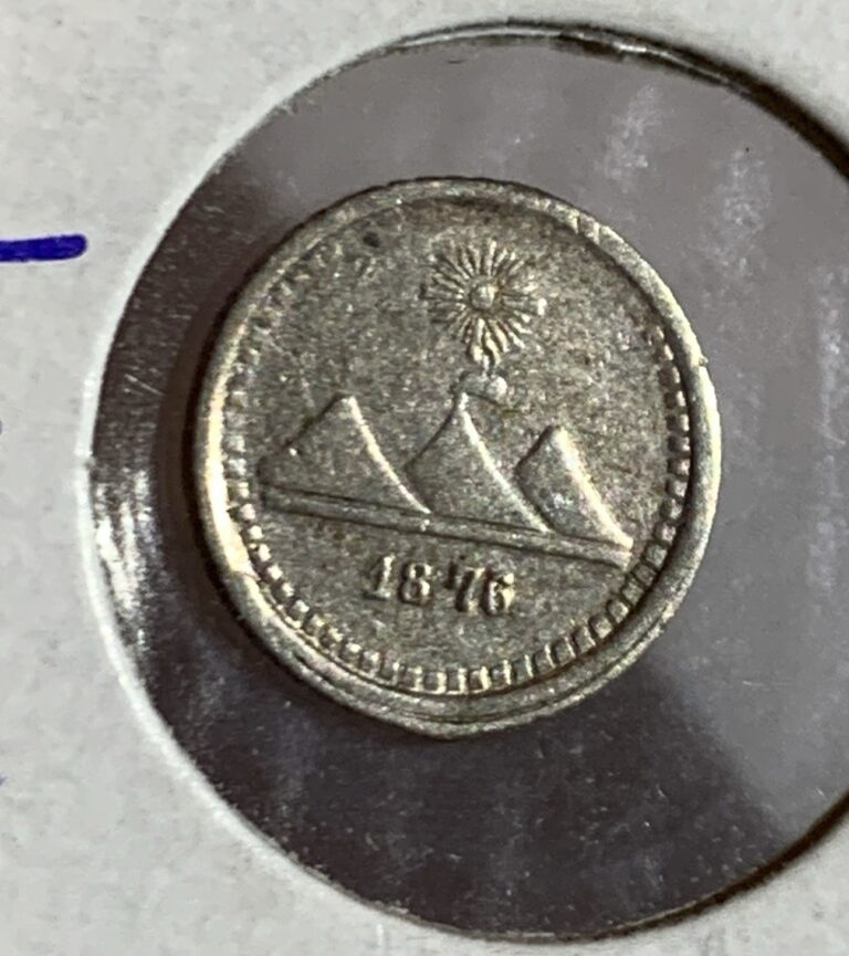 Read more about the article 1876 Guatemala Silver 1/4 Real SILVER COIN  XF