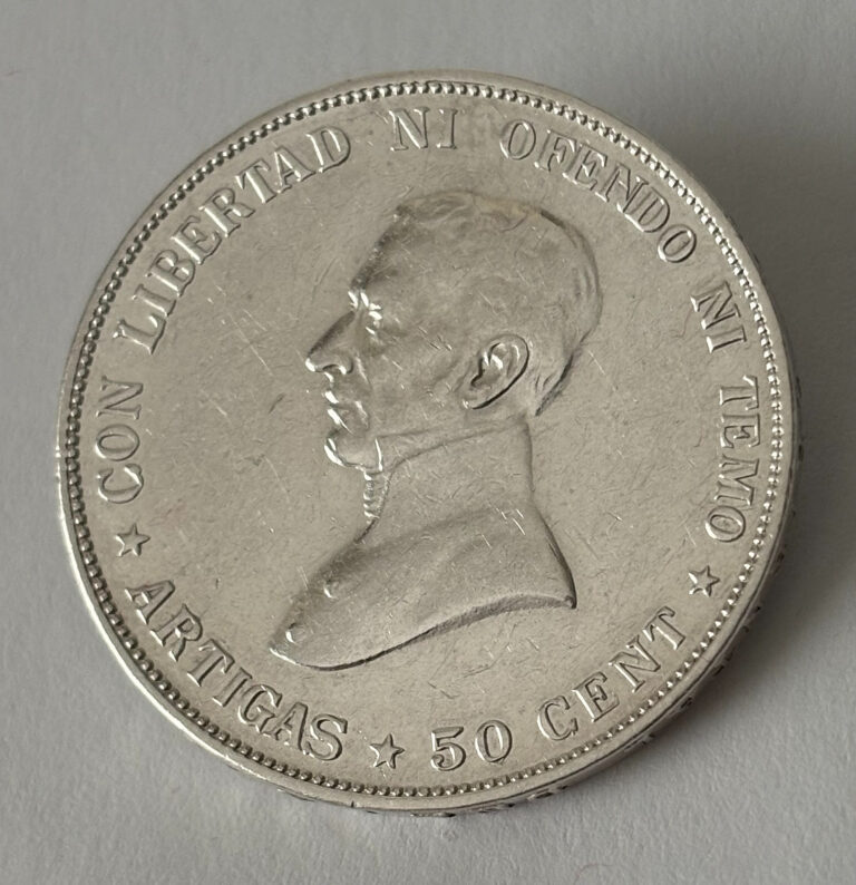 Read more about the article 1917 Uruguay 50 Centesimos Large Silver Lustrous coin AU Scarce Key Date