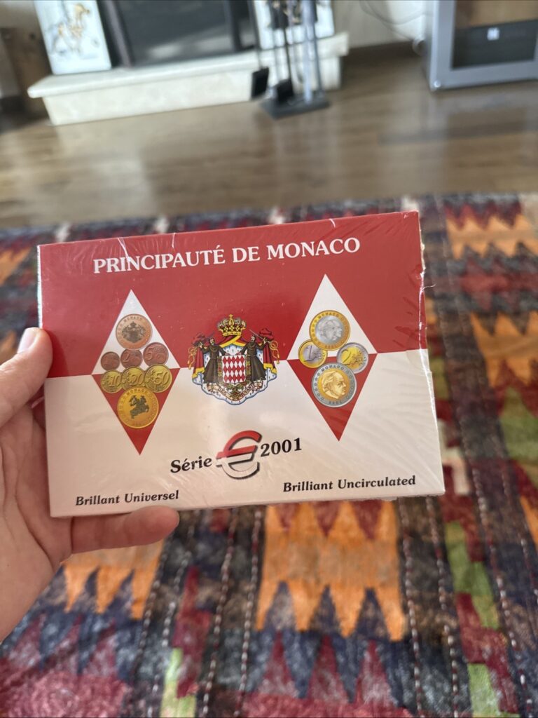 Read more about the article Monaco Proof Coin Set 2001