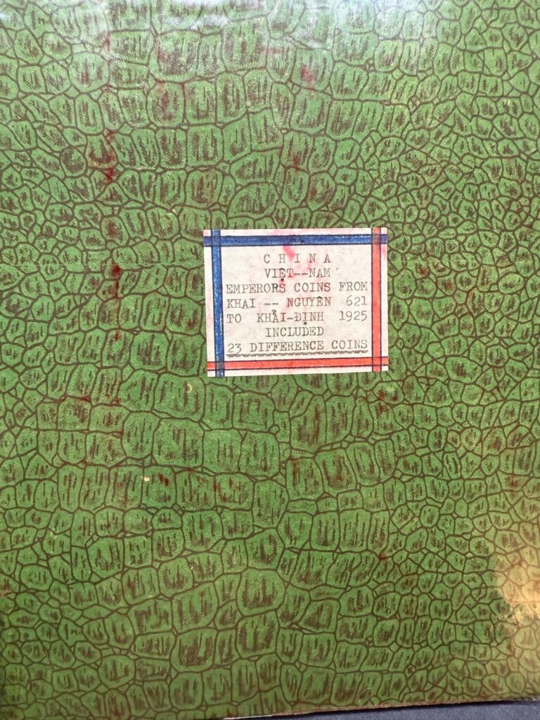 Read more about the article coin collection vietnam emperors KHAI to NGUYEN 621 to 1925 23 coins