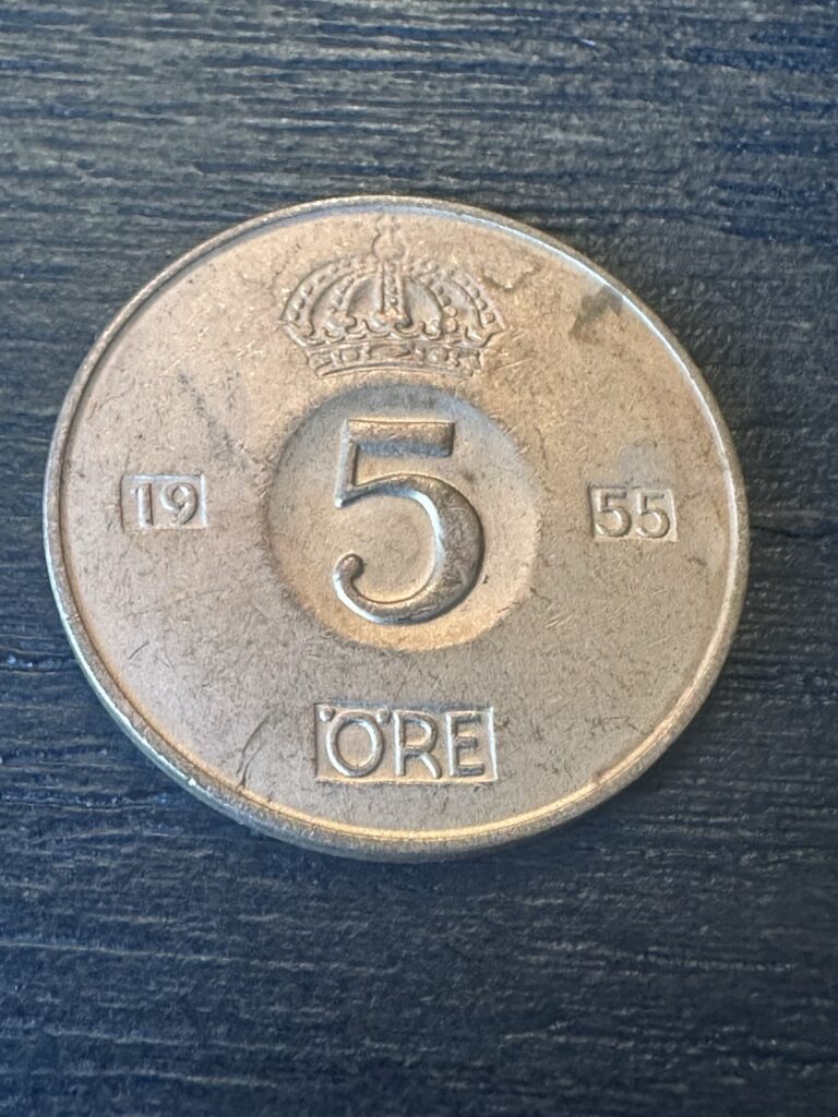 Read more about the article 1955 Sweden 5 Ore Coin KM 822