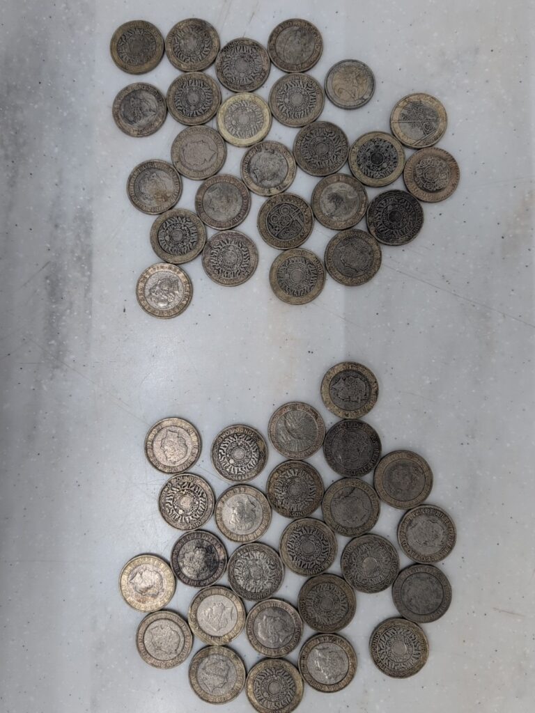 Read more about the article (£100 Face Value) Current Style £2 Pound Coins Spend Exchange (50 Coins)