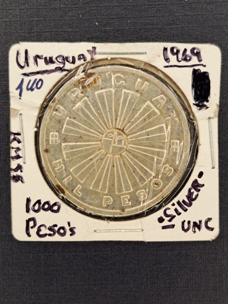 Read more about the article 1969 Uruguay 1000 Pesos Large Silver Coin UNC. Beautiful Free Shipping