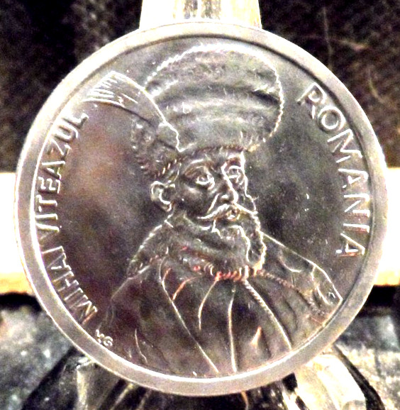 Read more about the article CIRCULATED 1993 100 LEI ROMANIAN COIN(70419)