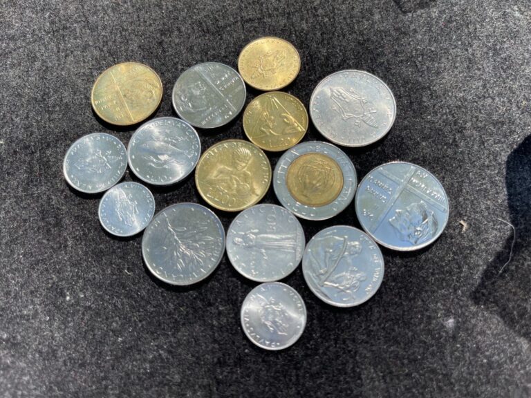 Read more about the article Assorted Vatican City 15 Coins Lot Excellent Condition High Value