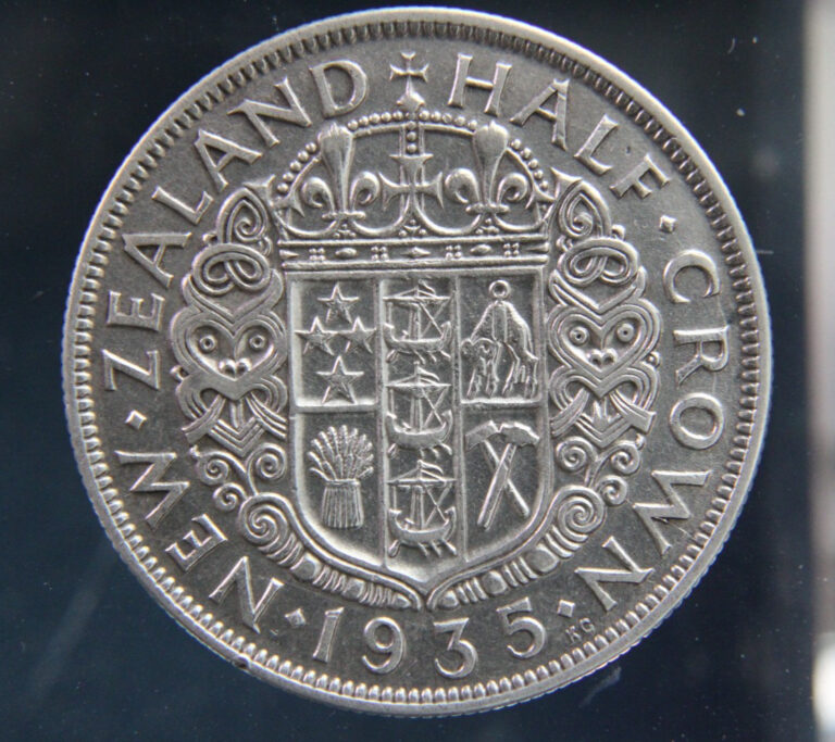 Read more about the article New Zealand  Half Crown  1935  silver coin #2