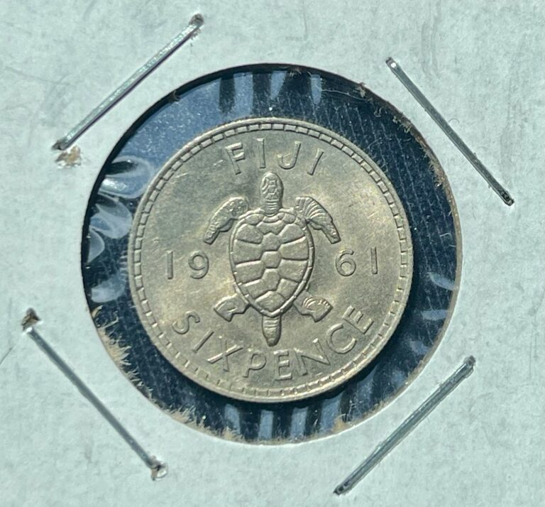 Read more about the article Fiji 6 Pence 1961 Beautiful Sixpence Six Cents coin. Sea Turtle. Elizabeth ll. H