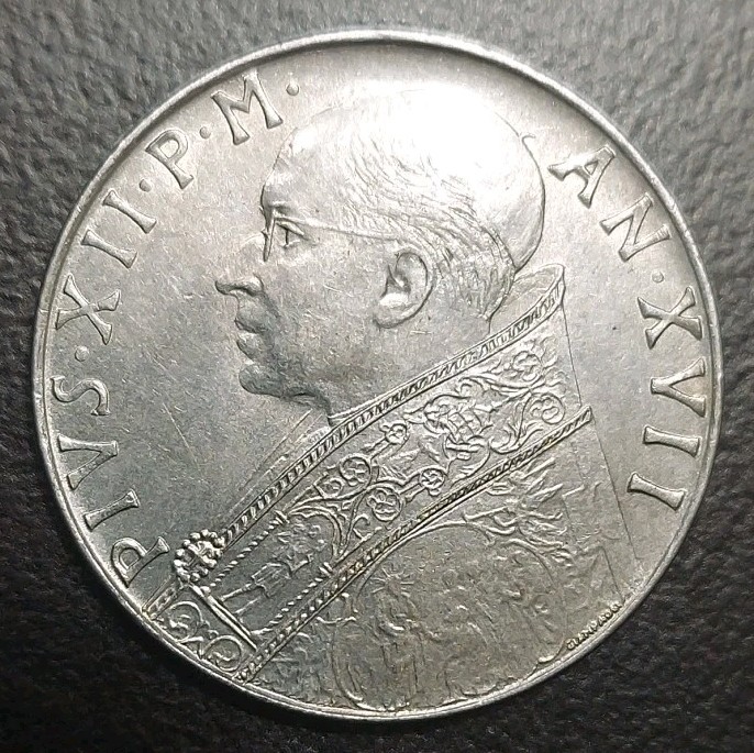 Read more about the article 1955 XVII VATICAN CITY 100 LIRE STAINLESS STEEL VINTAGE COIN POPE PIUS XII KM 55