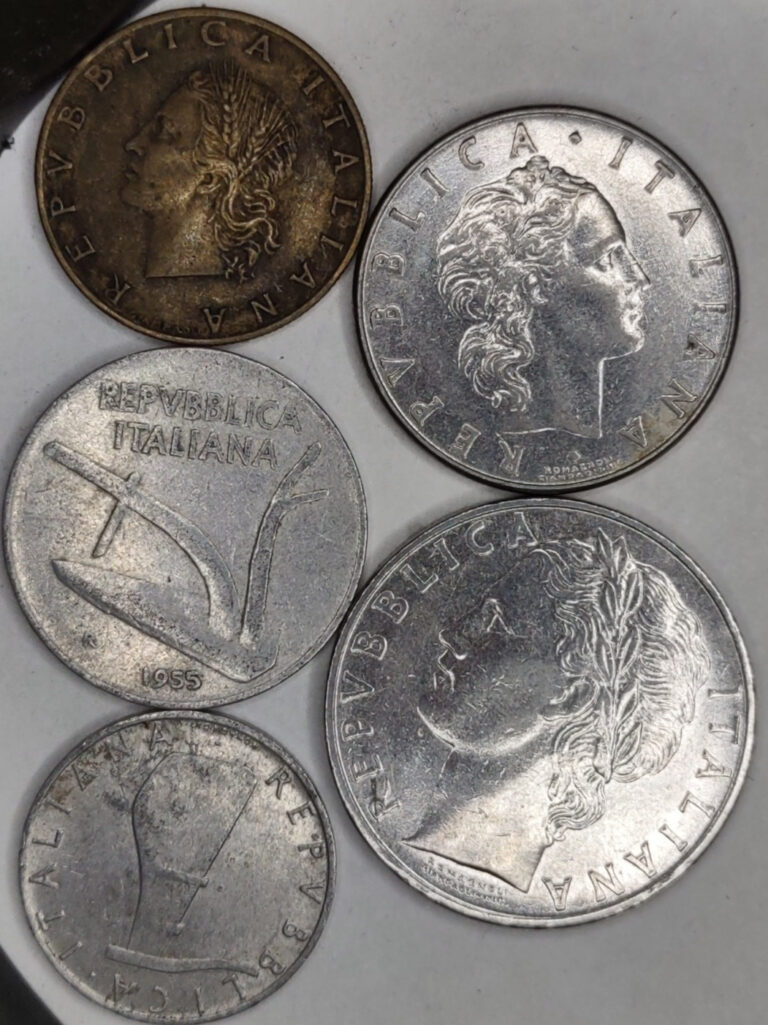 Read more about the article Italy Italian coins lot of 5 different ones.
