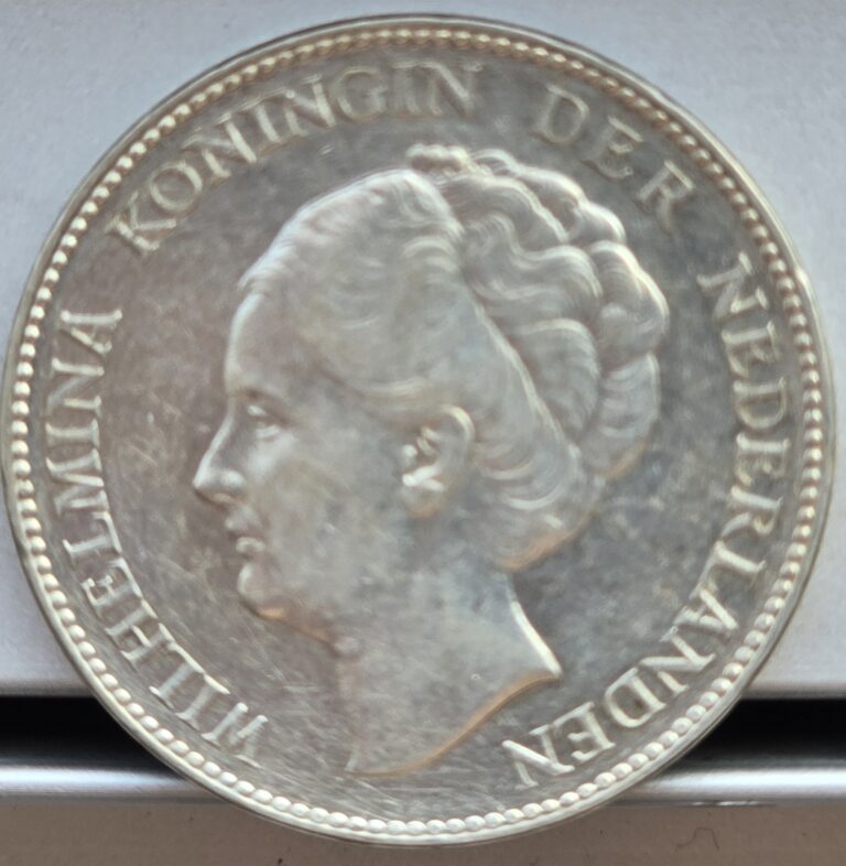 Read more about the article Netherlands 1929 1 Gulden Silver Coin