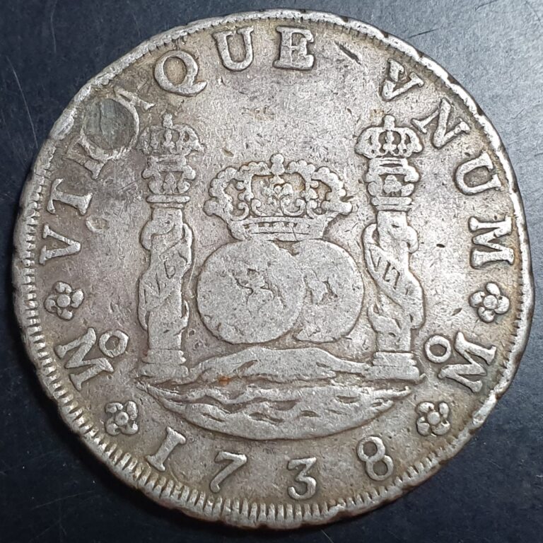 Read more about the article Mexico Spanish Colonial 8 Reales Two Pillar Philip V 1738 Mo MF