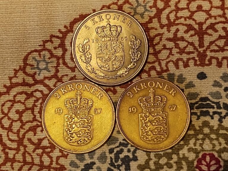 Read more about the article Lot of Denmark Coins as Pictured: 1 1965 5 Kroner and 2-1957 1 Kroner