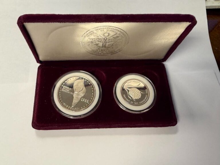 Read more about the article 1986 MARSHALL ISLANDS COMPACT OF FREE ASSOCIATION 2 COIN .999 SILVER PROOF SET