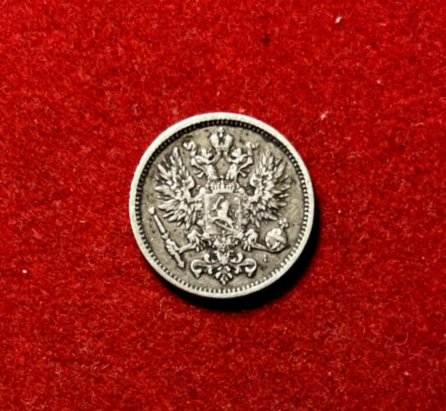 Read more about the article Finland 1890 L 50 Pennia Silver Coin KM#2.2 693K Mintage T3140a