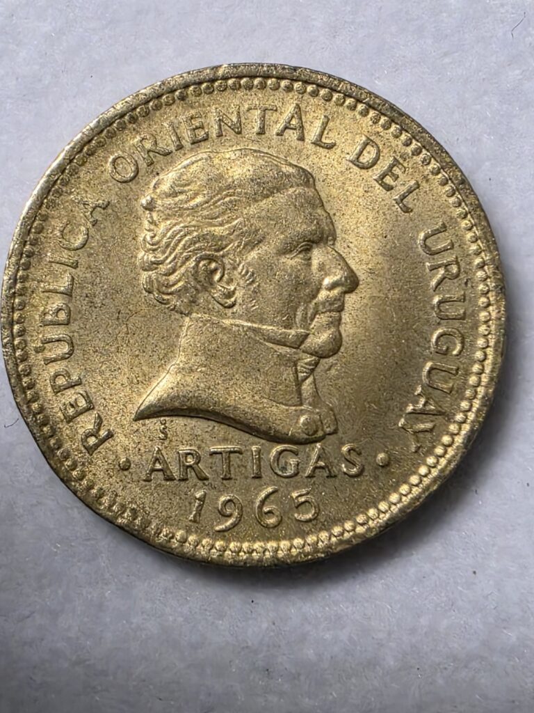 Read more about the article 1965 Uruguay 1 Peso World Type Coin KM# 46 Artigas Nice Coin