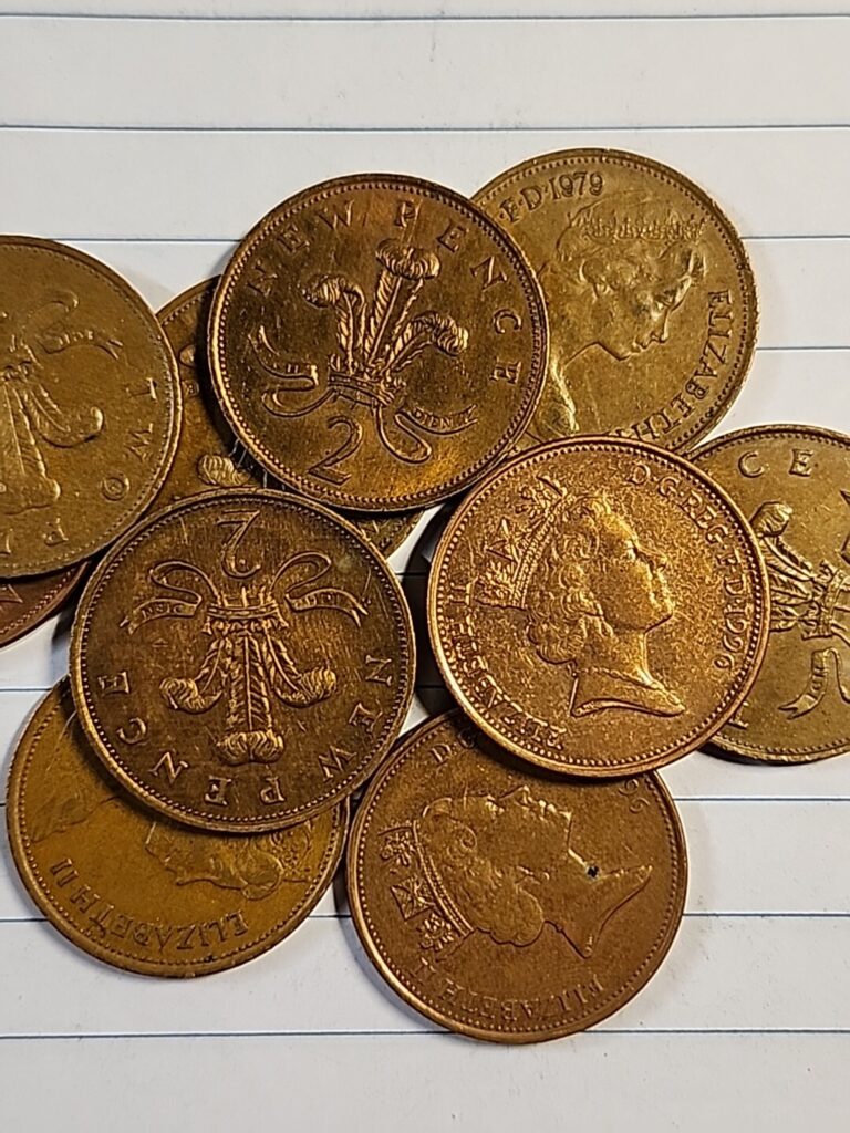 Read more about the article Two New Pence- Mixed Dates- UK Great Britain-Queen Elizabeth II- 3 Feather-Nice