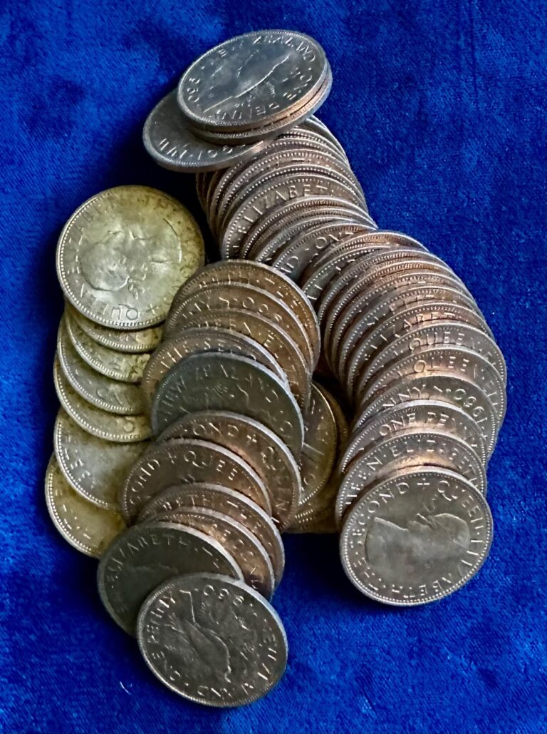 Read more about the article A lot of  50 pieces consisting of New Zealand bu 1960 1d