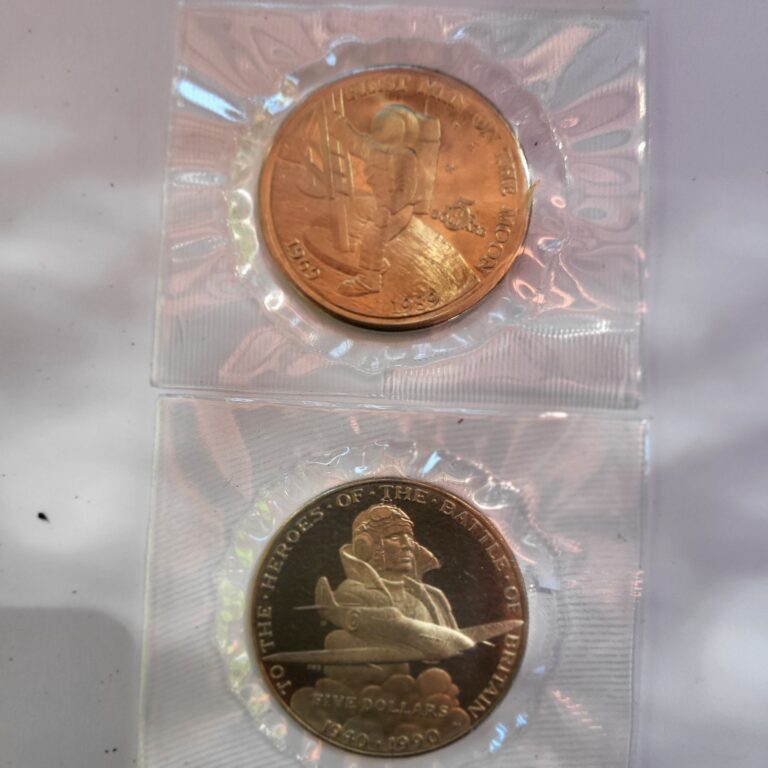 Read more about the article Republic of the Marshall Islands Commerative Coins in original packaging
