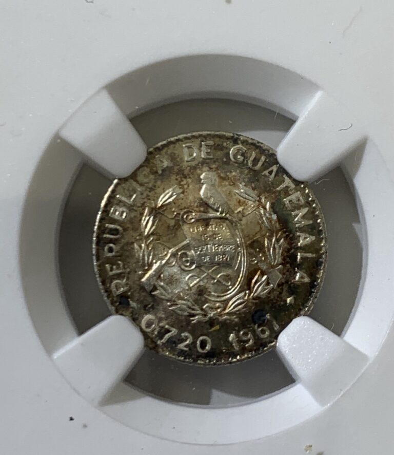 Read more about the article 1961 GUATEMALA 5 CENTAVOS SILVER COIN NGC UNC
