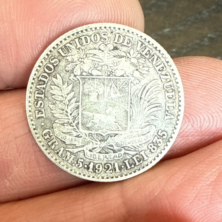 Read more about the article Beautiful 1921 SILVER VENEZUELA 5 BOLIVARES SIMON BOLIVAR COIN
