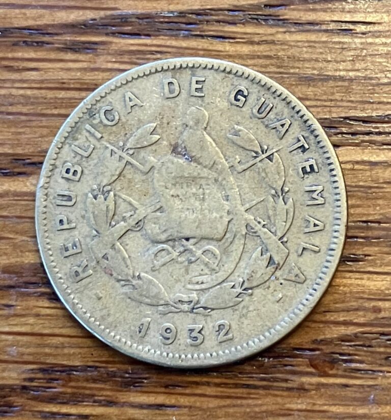 Read more about the article Vintage 1932 Guatemala 2 Centavos de Quetzel  Obsolete Coin