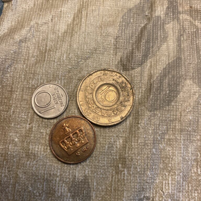 Read more about the article 2001 NORWAY 50Ore  1983 10 Krone  1974 10 Ore- 3 Coins – Norway