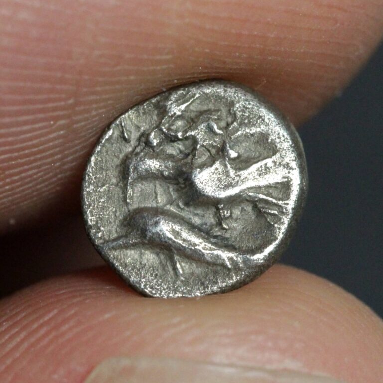 Read more about the article Ancient Greek Tiny Silver Coin 450BC Moesia Hemiobol Istros 7mm Eagle Dolphin