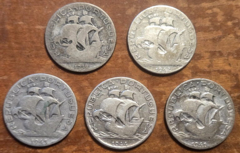 Read more about the article 1932 1942 1943 1944 1946 Portugal Silver 2.5 Escudos Near melt value 5 coin lot
