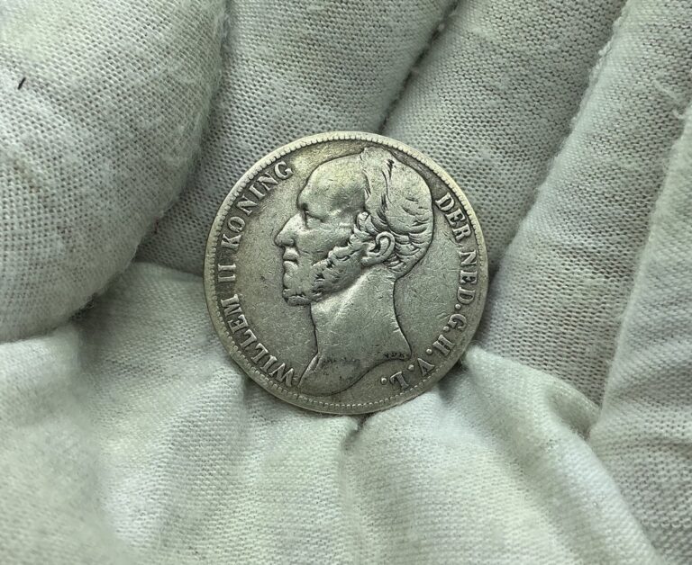 Read more about the article 1847 Netherlands 1 Gulden L251