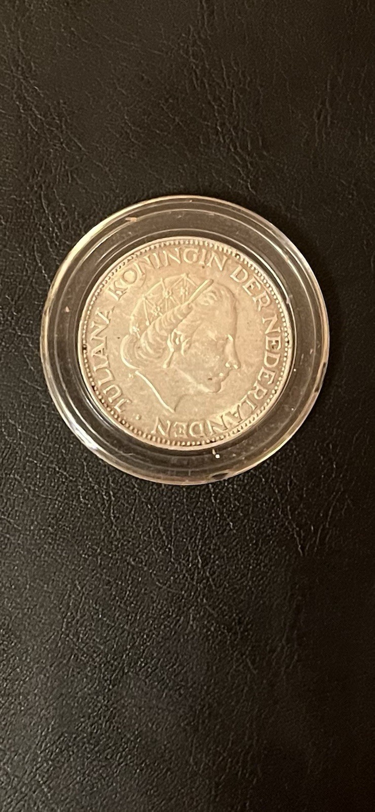 Read more about the article 1961 Netherlands Silver 0.3472 oz 2.5 Gulden Coin 72%  Light Circulation