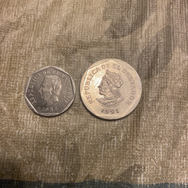 Read more about the article 1991  El Salvador  1  Colon  1987 10 Centavos- 2 Coins