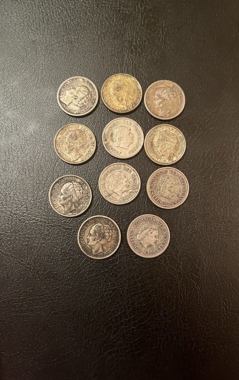Read more about the article Curaçao.And Netherland Antilles 1/4 Gulden 64% Silver Coin 1 Picked At Random