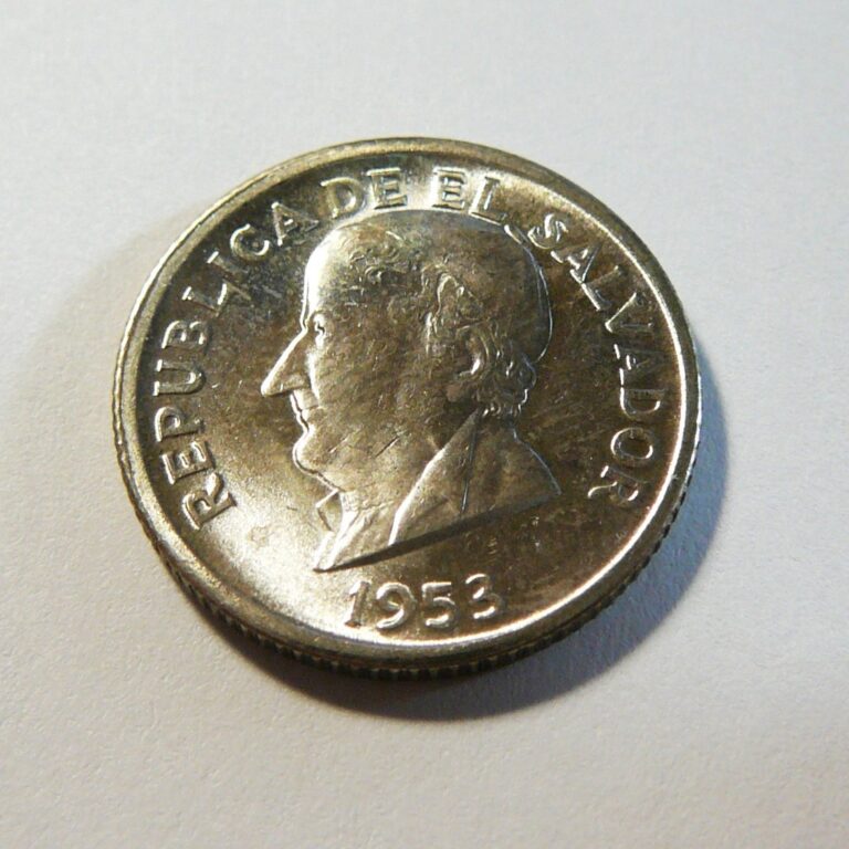Read more about the article EL SALVADOR SILVER 50 CENTAVOS 1953 UNCIRCULATED