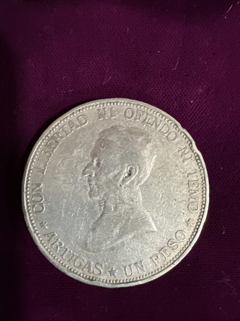 Read more about the article URUGUAY 1917 S Silver .900 Coin 1 PESO