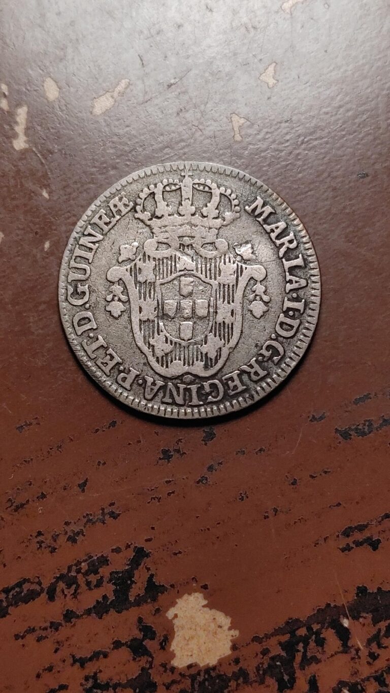 Read more about the article 1796 Angola Silver 2 Macutas Scarce piece Mintage 20 000 One Year Type Nice R365