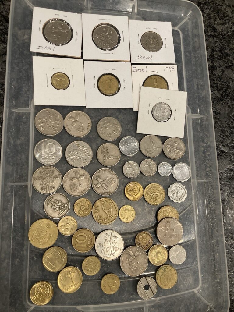 Read more about the article Lot of coins from Israel. All different Types.Lotid25