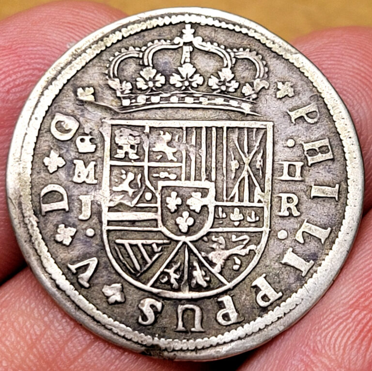 Read more about the article 1716 – 1718 Spanish Silver CROSS 2 Reales MADRID PISTAREEN COIN!