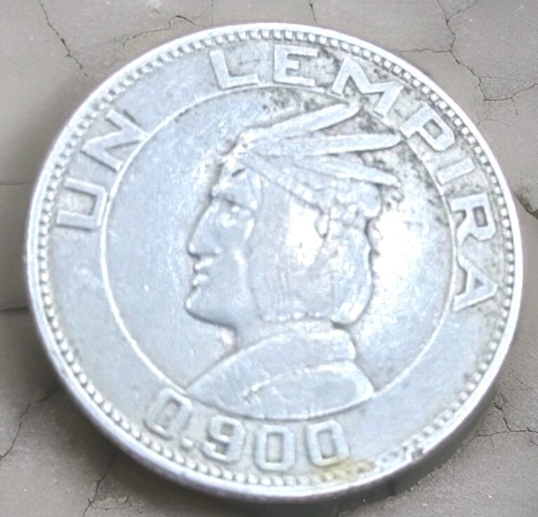 Read more about the article Honduras 1931 Un Lempira 0.900 Rare only 550K minted XF Coin EXTREMELY RARE