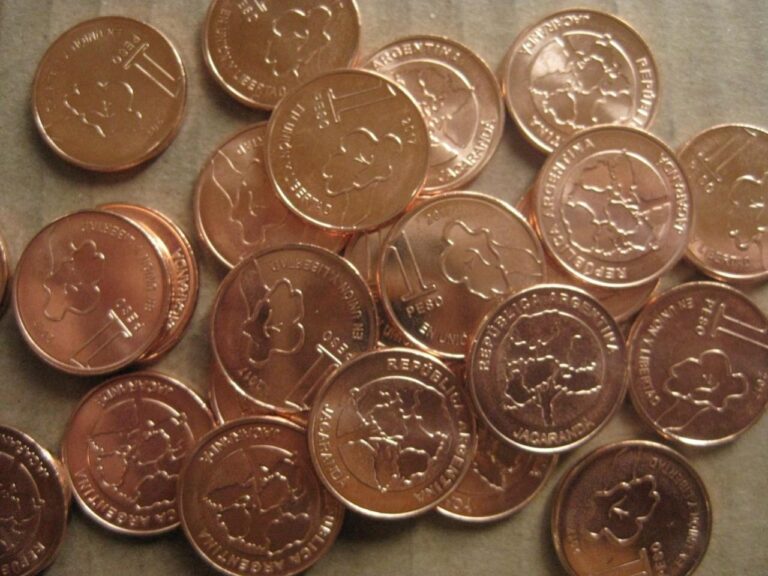 Read more about the article Argentina  Peso  2017 BU lot of 25 coins