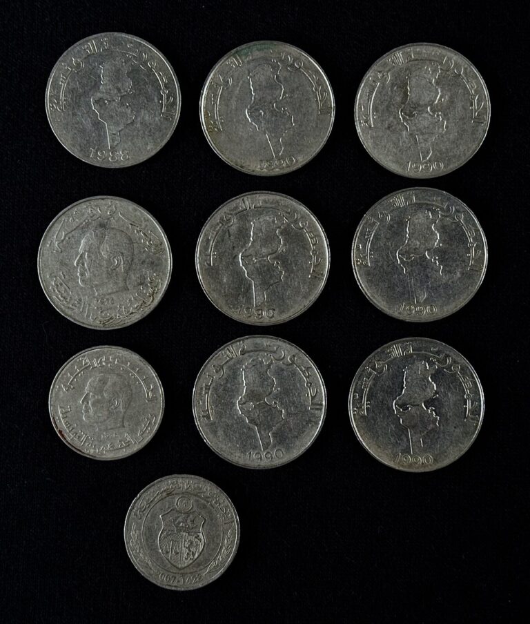 Read more about the article Tunisia Coin LOT * 1976-2007 ** Tunisian 1 DINAR 1/2 DINAR Coins MIXED BULK LOT