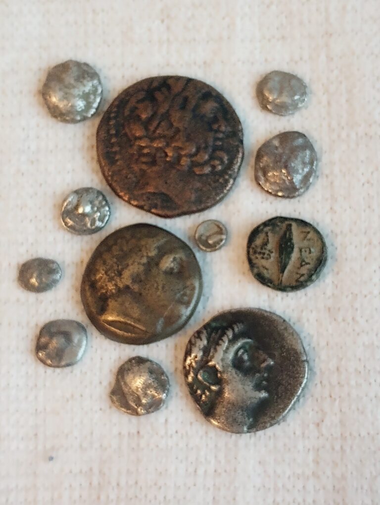 Read more about the article Lot Of 12 Ancient Greece Zeus Phillip II Athena Cappadocia AR  CU  Drachm Coins