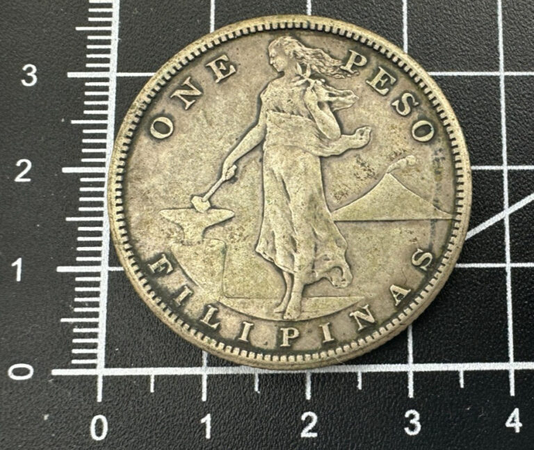 Read more about the article 1908-S Philippines 1 Peso Large 80% Silver Coin KM-172