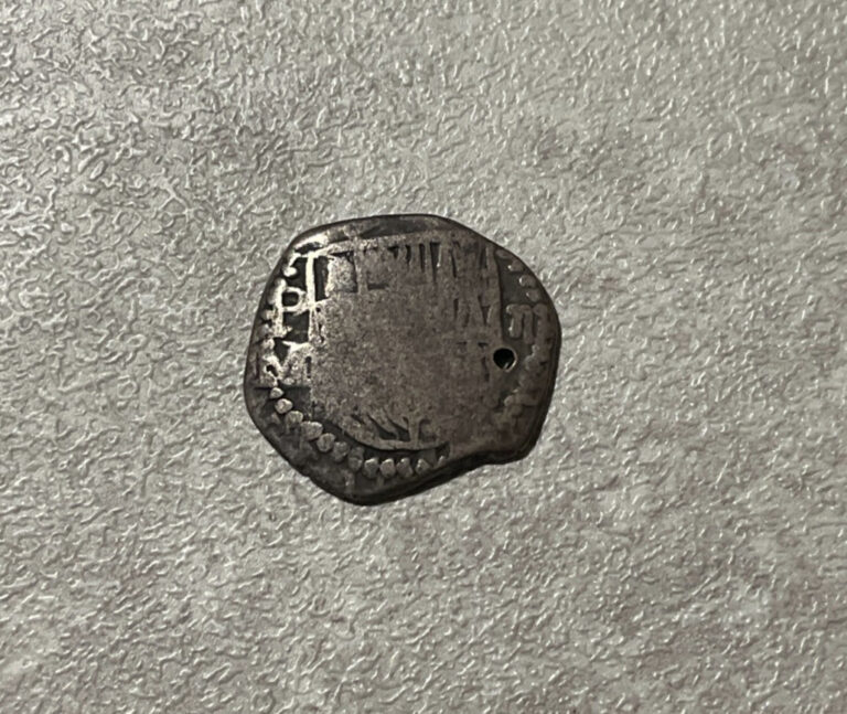 Read more about the article (1612-17) PM Bolivia 2 Reales Cob – Philip III – Silver Holed L2