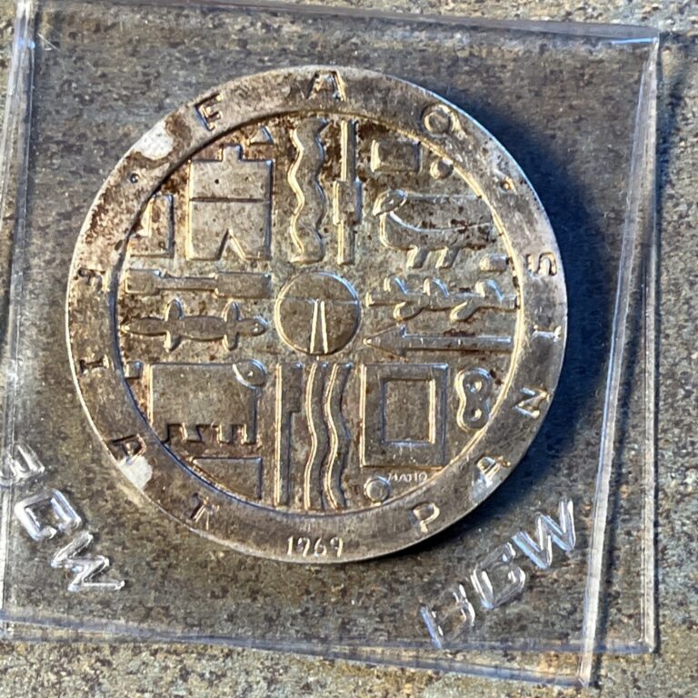 Read more about the article 1969 Uruguay 1000 Mil Pesos FAO ‘Radiant Sun’ SILVER Coin 25g (.900) Silver