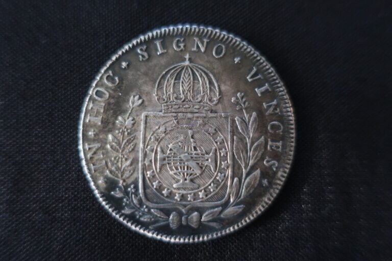 Read more about the article 1826-R  Brazil  John VI. Large Silver 960 Reis