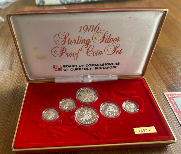 Read more about the article SINGAPORE SILVER PROOF 6 COINS SET 1986 – BOX/CERTIFICATE